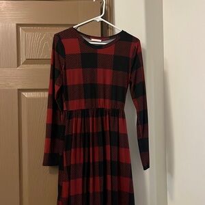 Reborn J plaid red dress
